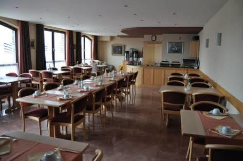 Du Hotel